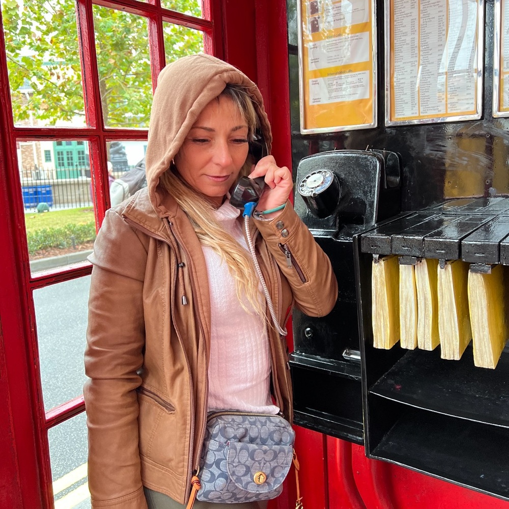 Meet your Posher, Adriana